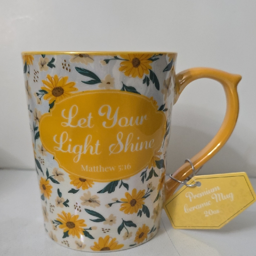 10 Strawberry Street Floral Yellow Ceramic Mug, NWT